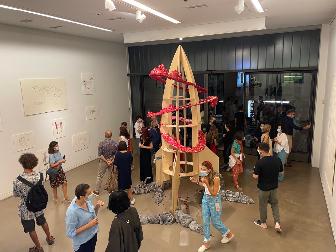 Επανακάμπτει η αγορά τέχνης-3