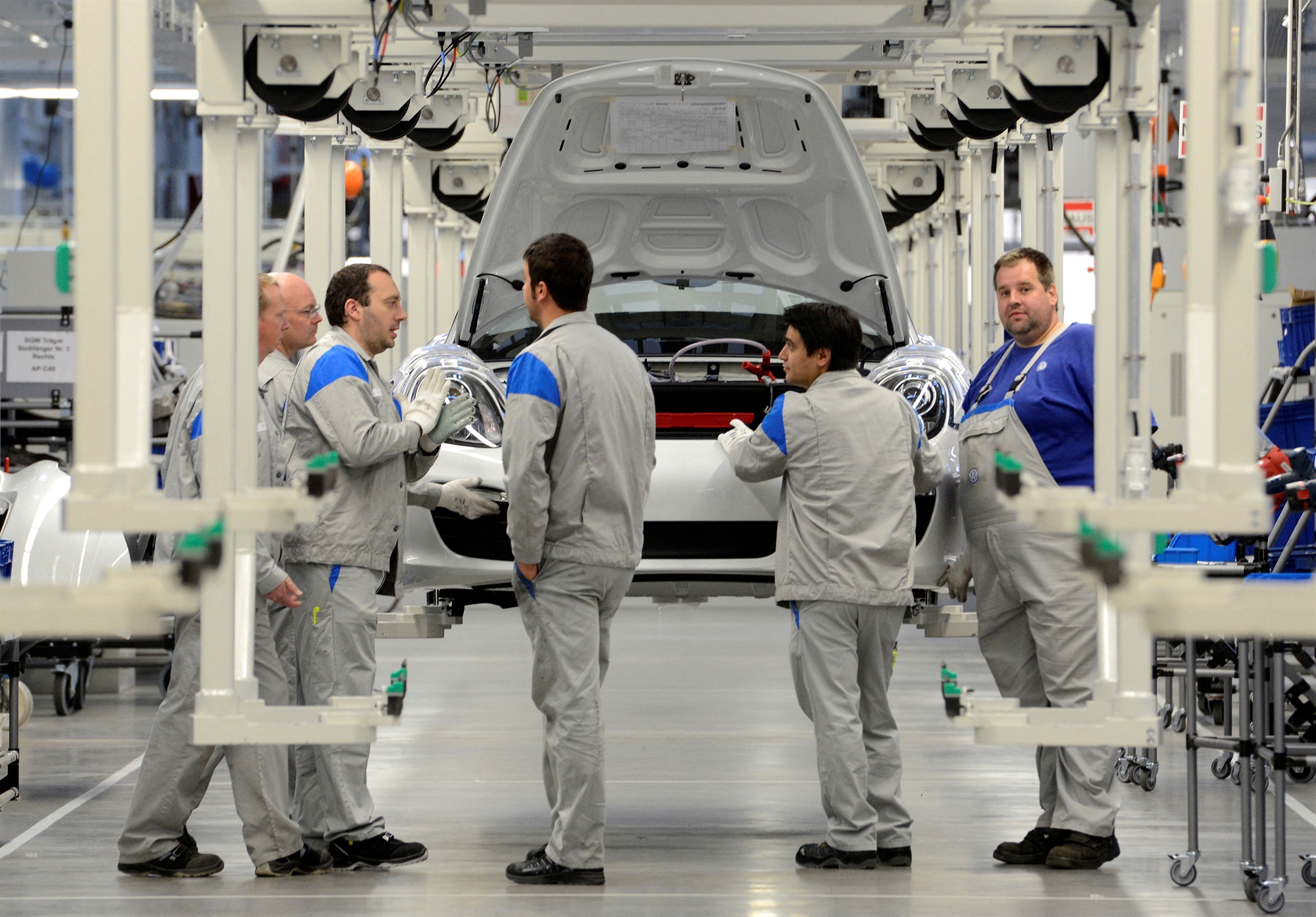 ευρωπαϊκές-βιομηχανίες-μετακομίζουν-562057792