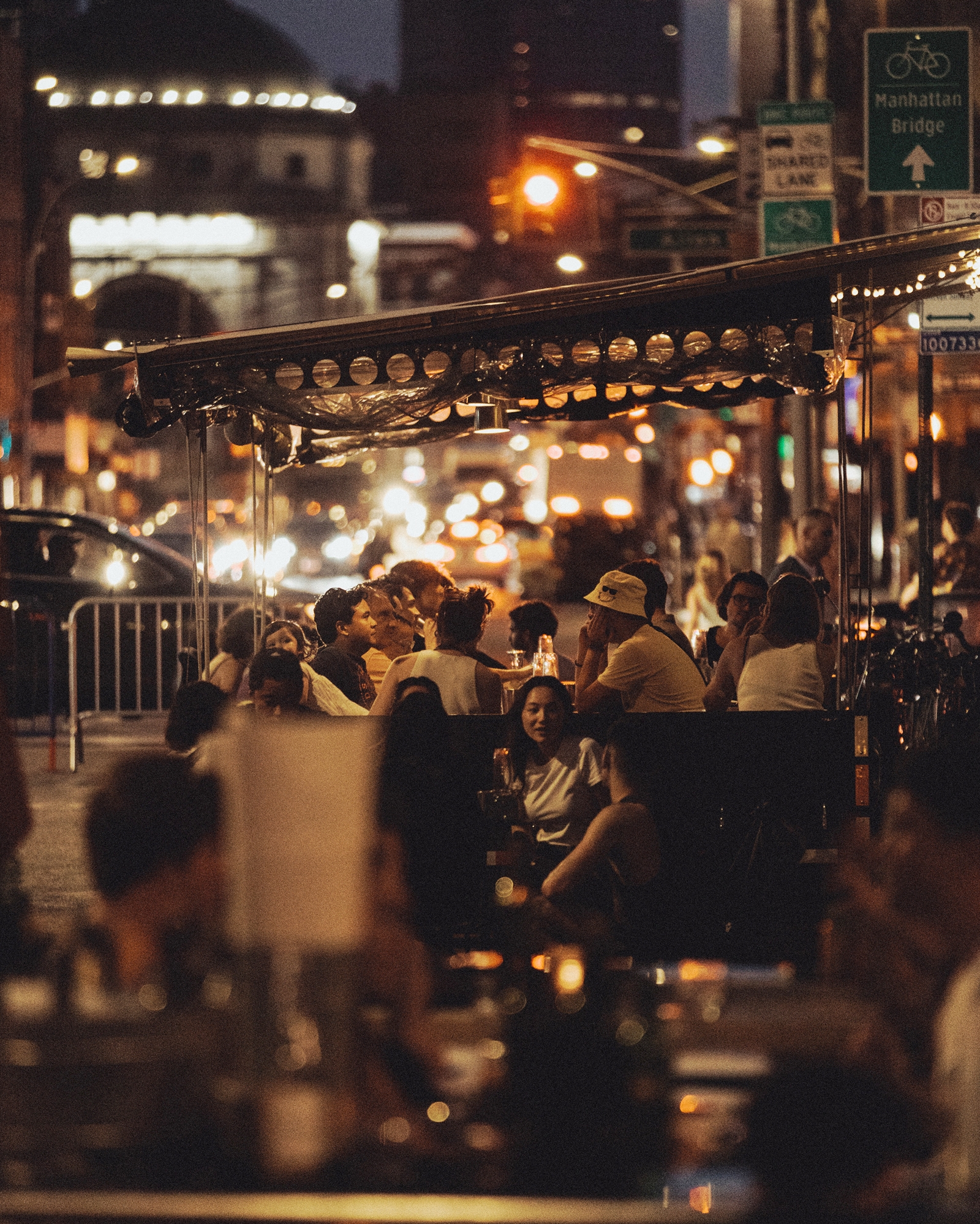 νέα-υόρκη-όχι-άλλα-τραπεζάκια-έξω-562028869