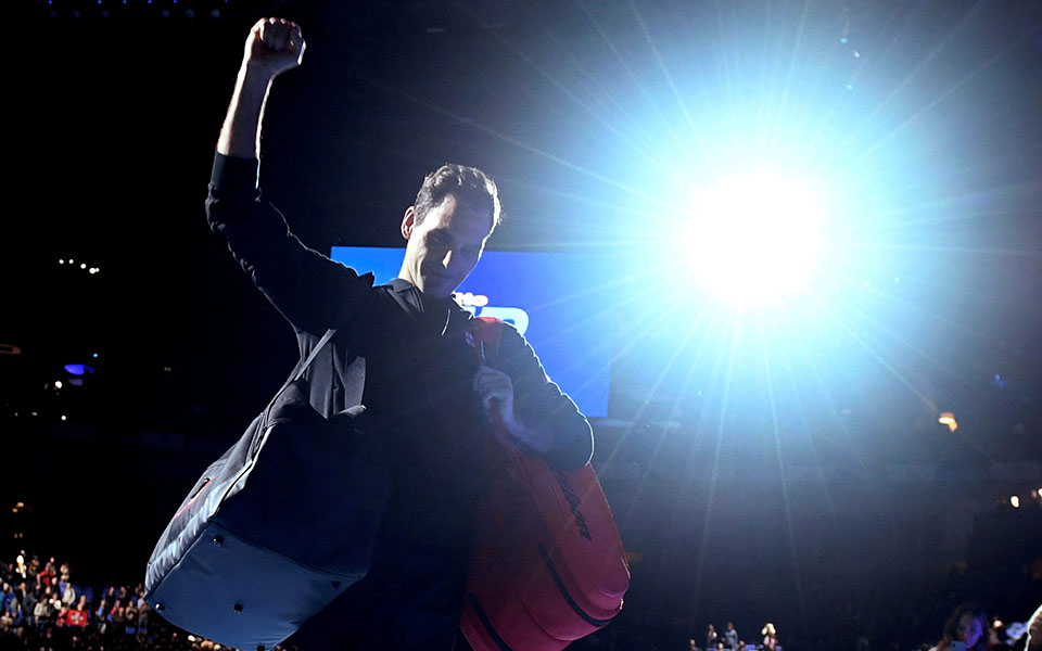 ρότζερ-φέντερερ-ο-βασιλιάς-έφυγε-ζήτω-562046917