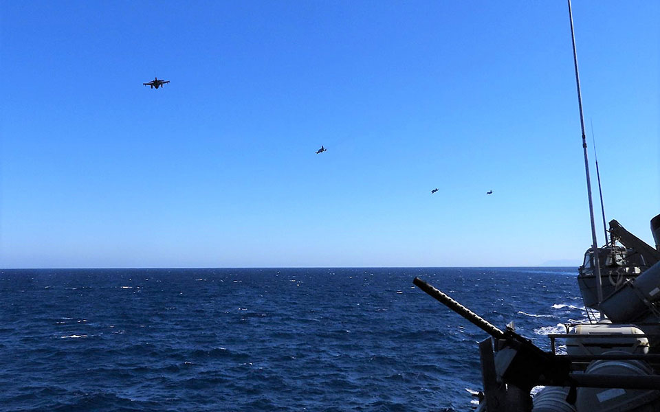 Συνεκπαίδευση μονάδων Ναυτικού και Αεροπορίας με την ισπανική φρεγάτα «Cristobal Colon»-3