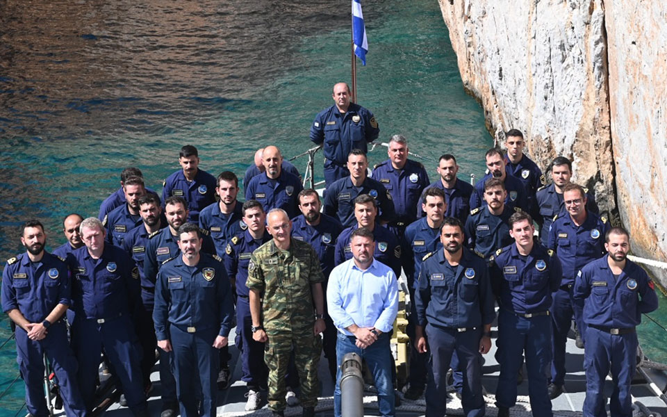 Μονάδες και φυλάκια σε Χάλκη, Αστυπάλαια και Κάσο επισκέφθηκε ο Νίκος Χαρδαλιάς-2