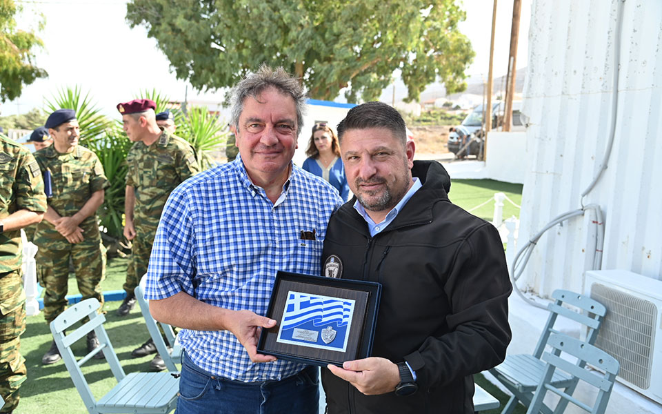 Μονάδες και φυλάκια σε Χάλκη, Αστυπάλαια και Κάσο επισκέφθηκε ο Νίκος Χαρδαλιάς-3