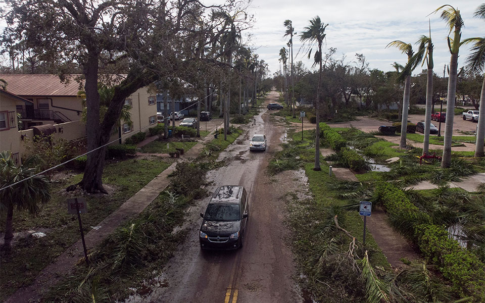 κυκλώνας-ίαν-ένας-νεκρός-και-καταστρο-562068421