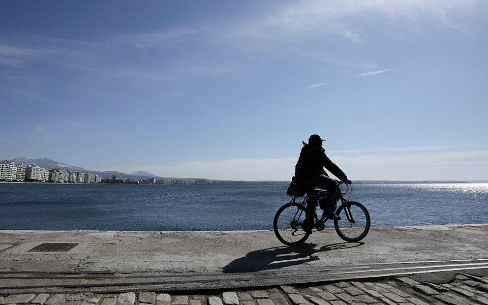 καιρός-ηλιοφάνεια-και-περαιτέρω-άνοδ-562061335