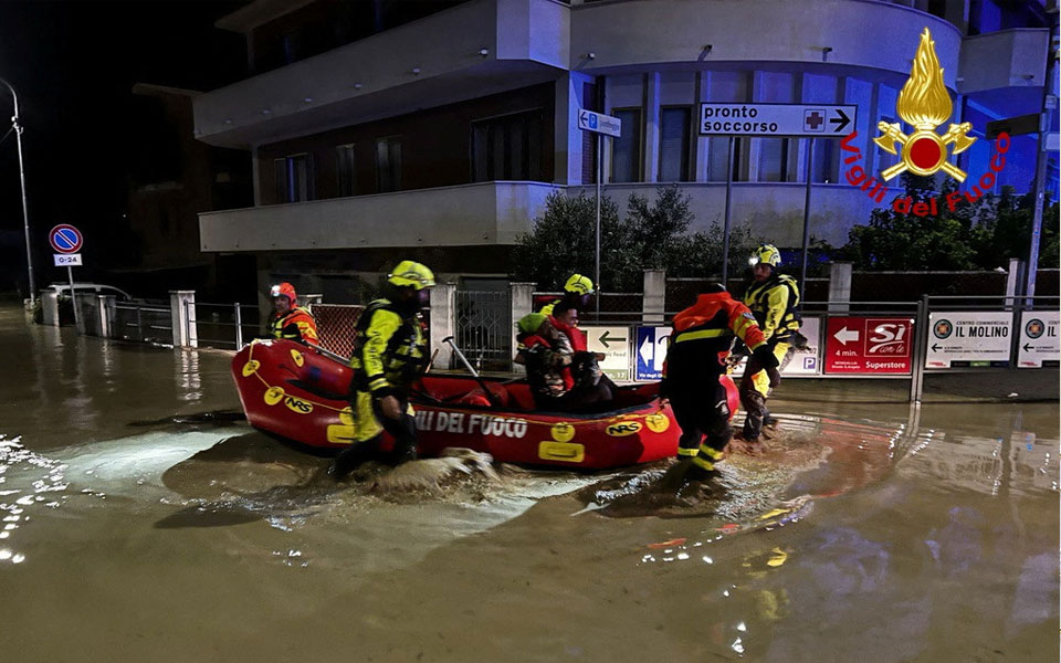 ιταλία-οκτώ-νεκροί-από-τη-σφοδρή-κακοκ-562046557