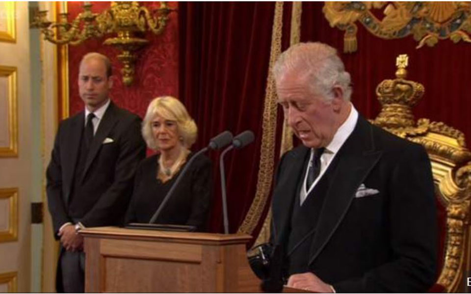 Ο Κάρολος Γ’ ανακηρύχθηκε επίσημα βασιλιάς-8