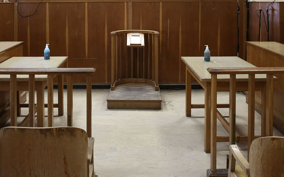 φυλάκιση-24-μηνών-σε-καθηγητή-για-σεξουα-562046842