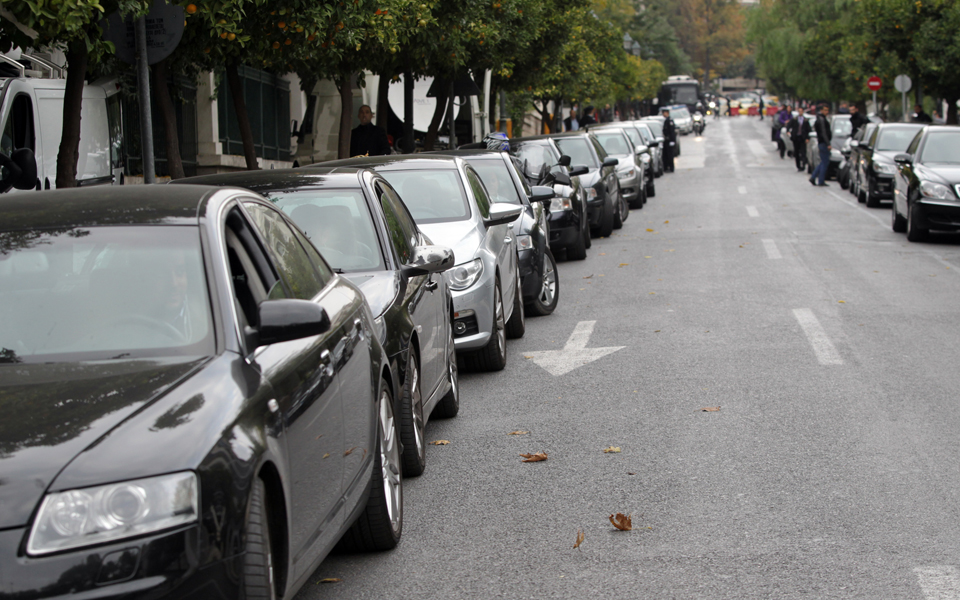 μείωση-πωλήσεων-καινούργιων-ι-χ-στο-8μη-562041220