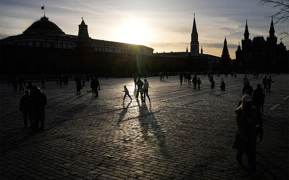 ρωσική-οικονομία-πρόβλεψη-για-κατάρρ-562041871