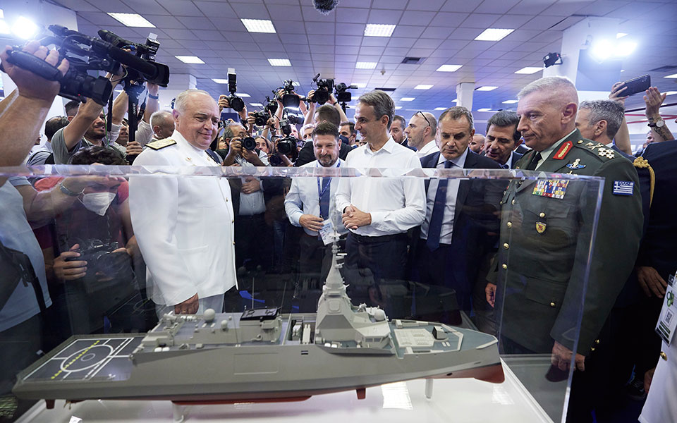 Στη ΔΕΘ ο Κυριάκος Μητσοτάκης: Τα εγκαίνια και η βόλτα στα περίπτερα-2