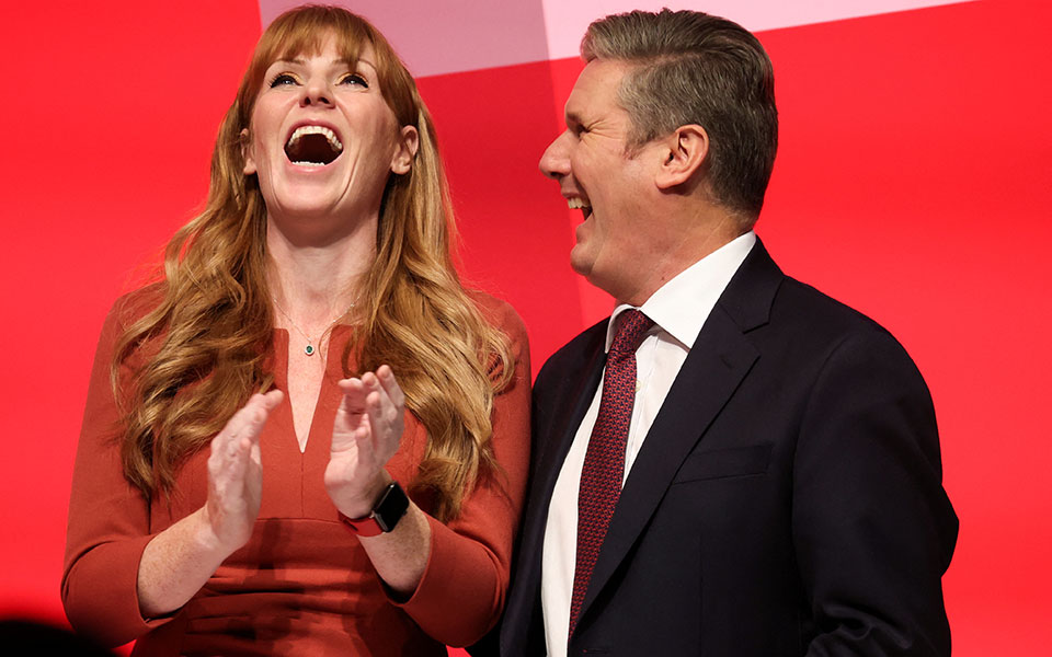 βρετανία-οι-εργατικοί-προηγούνται-με-33-562068511