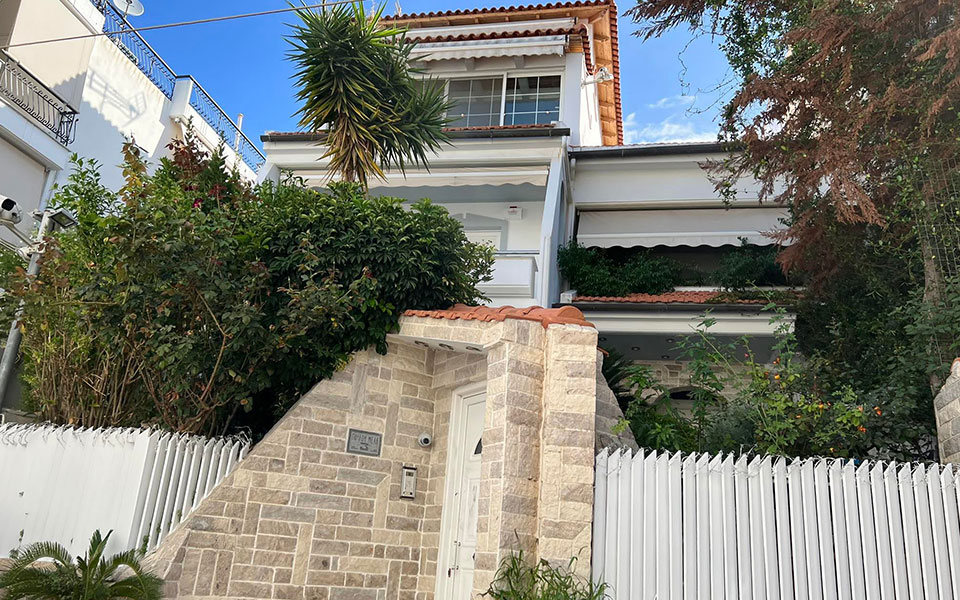 πώς-έγινε-η-ληστεία-στη-γλυφάδα-άρπα-562050598