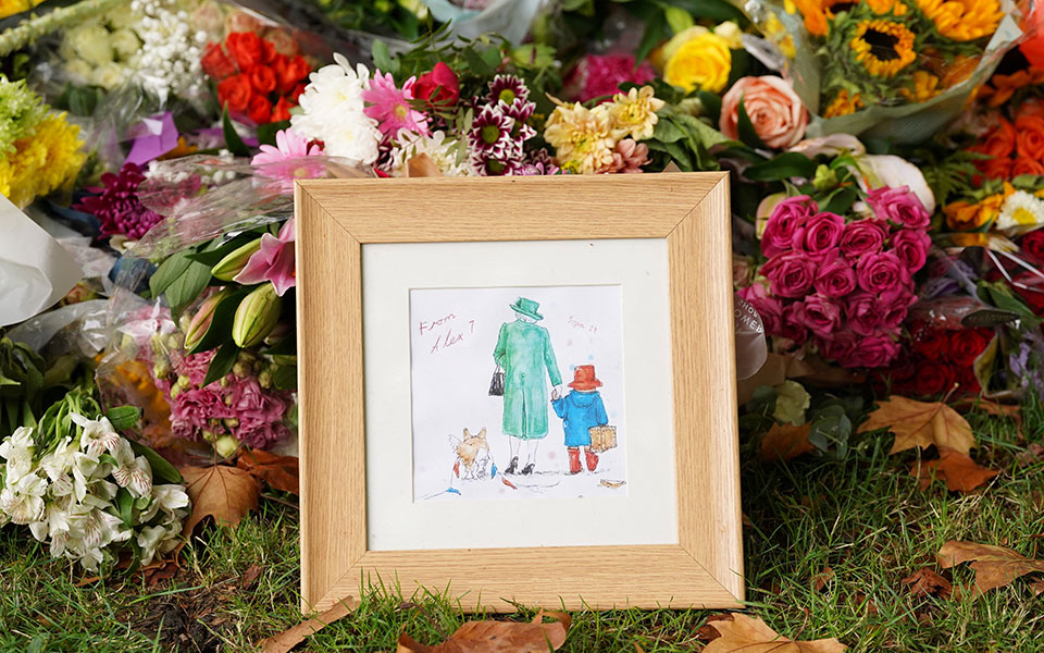 Ο Κάρολος Γ’ ανακηρύχθηκε επίσημα βασιλιάς-14