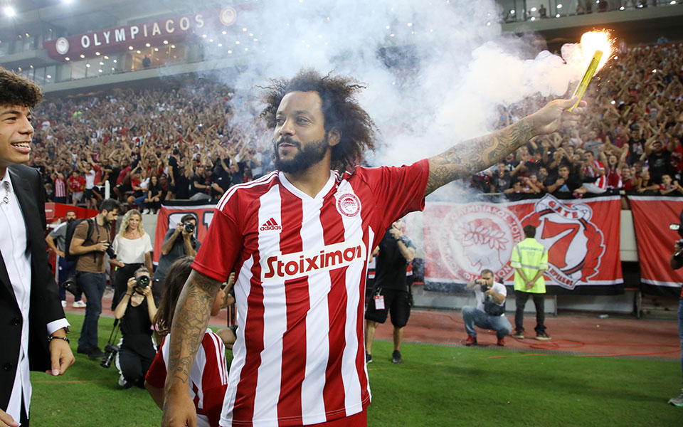 Χιλιάδες κόσμου στην υποδοχή του Μαρσέλο στο Καραϊσκάκη-1