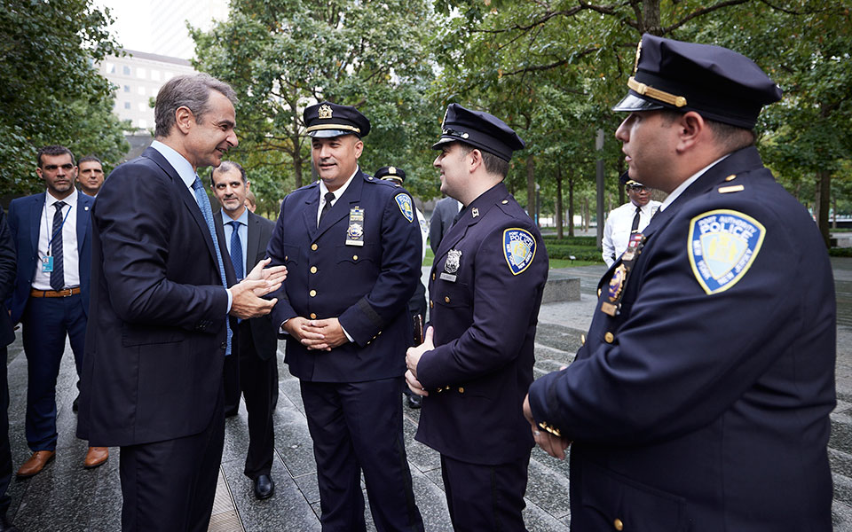 Στο Ground Zero ο Κυριάκος Μητσοτάκης: «Η μάχη κατά της τρομοκρατίας είναι διαρκής»-3
