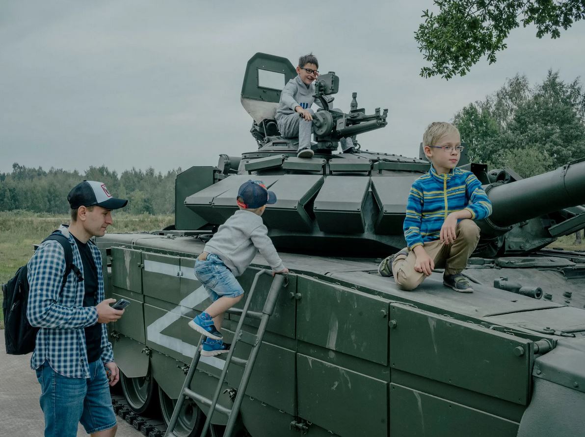 «Τίποτα δεν έχει αλλάξει πραγματικά»: Πώς κυλάει η ζωή στη Μόσχα, ενώ ο πόλεμος μαίνεται-10