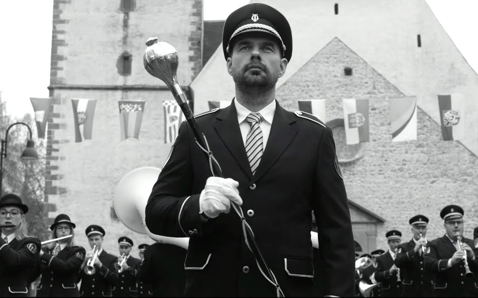 με-την-κωμωδία-orchestra-η-σλοβενία-διεκδικ-562039384