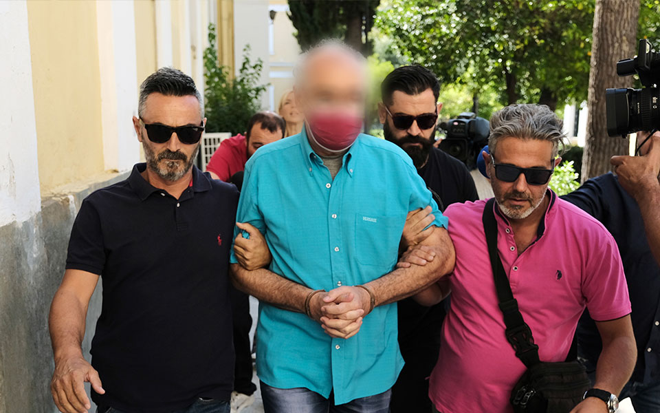 στη-φυλακή-ο-παρουσιαστής-που-κατηγορ-562039561