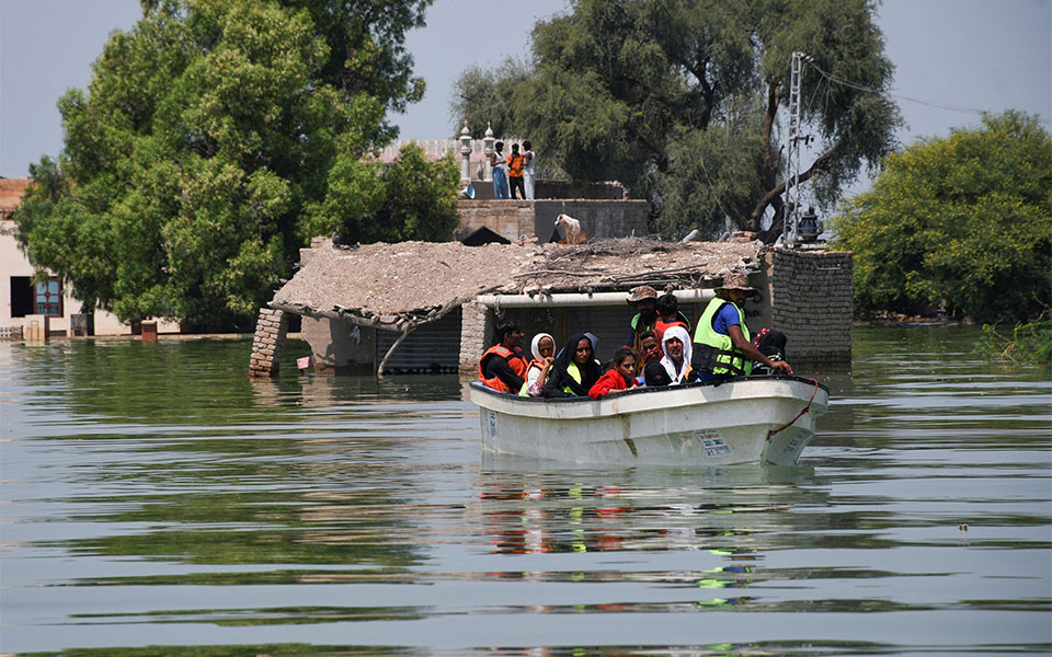πακιστάν-54-νεκροί-από-τις-πλημμύρες-το-562042930