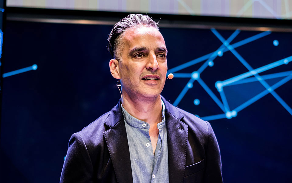 Σίρις Κουλκάρνι για το μέλλον της δημοσιογραφίας: Να γίνουν οι πολίτες μέρος της δουλειάς μας-1