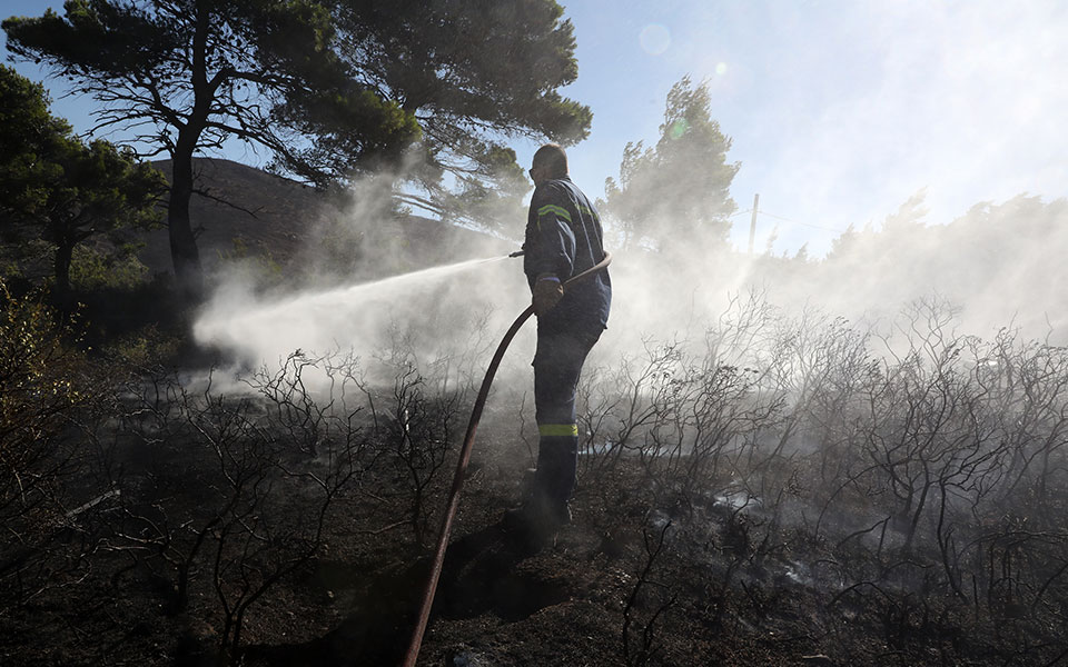 οριοθετήθηκε-η-πυρκαγιά-στον-αυλώνα-ω-562039540