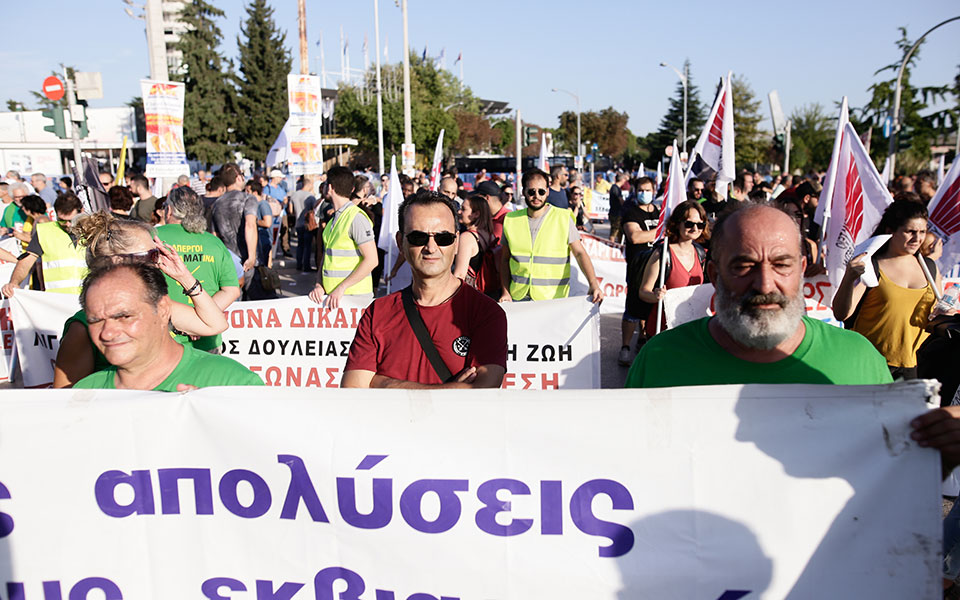 ΔΕΘ: Σε εξέλιξη οι πορείες στη Θεσσαλονίκη – Σε αστυνομικό κλοιό το Βελλίδειο (εικόνες – βίντεο)-3