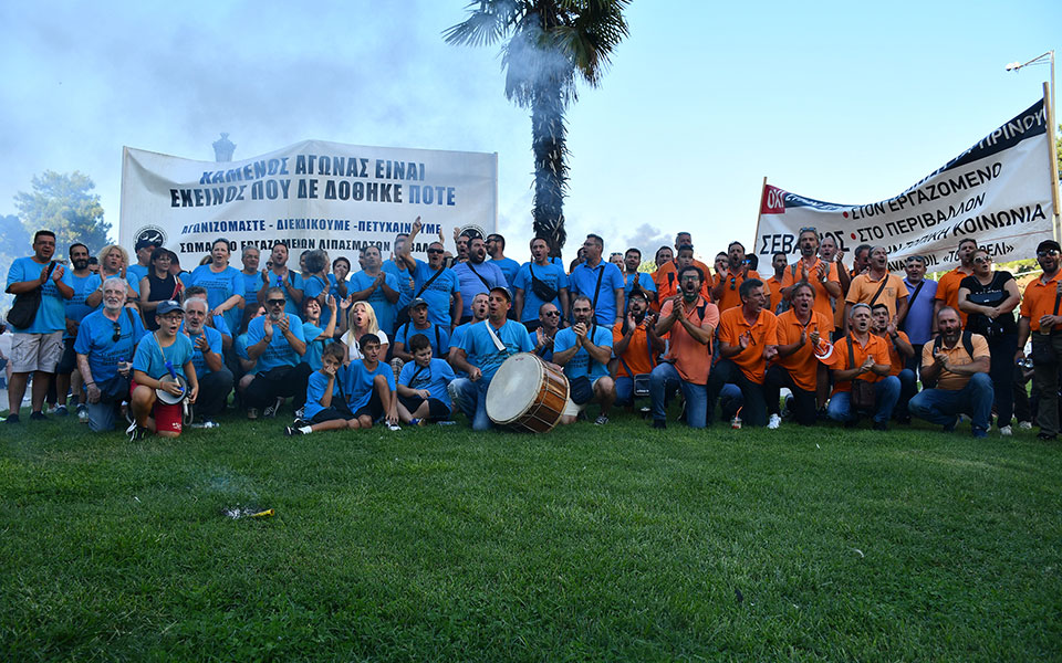 ΔΕΘ: Σε εξέλιξη οι πορείες στη Θεσσαλονίκη – Σε αστυνομικό κλοιό το Βελλίδειο (εικόνες – βίντεο)-1