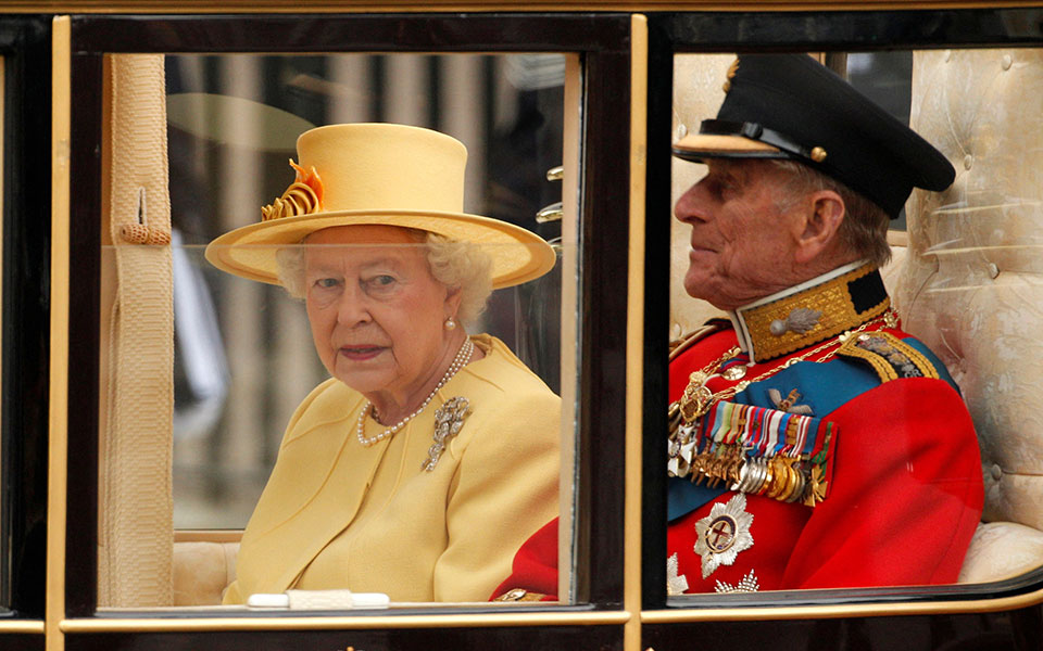 βασίλισσα-ελισάβετ-τα-5-πιο-πολύτιμα-κο-562038013