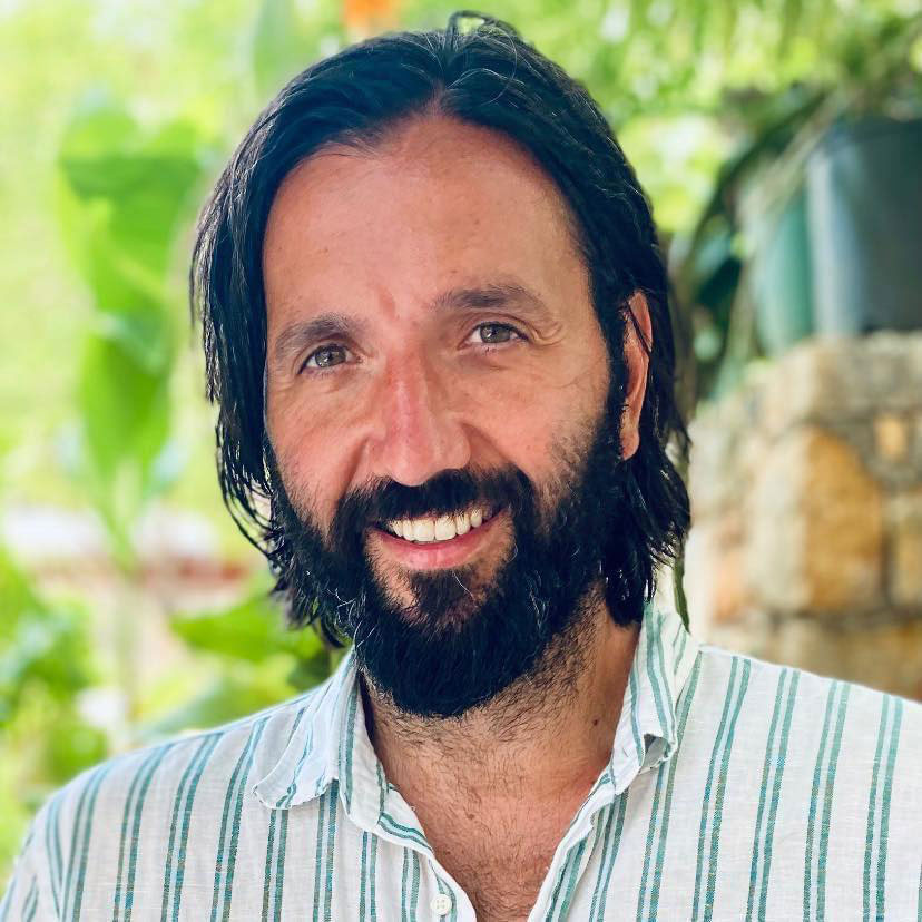 Επικαιροποιημένα εμβόλια: Να κάνουμε τη νέα δόση; Δύο ειδικοί απαντούν στην «Κ»-1