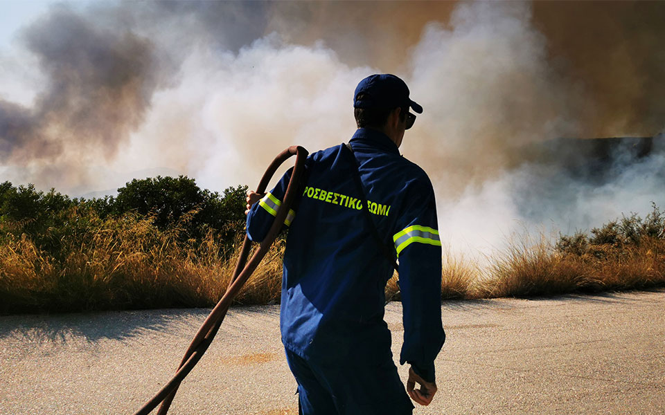 υπό-μερικό-έλεγχο-η-φωτιά-στην-αργολίδ-562028371