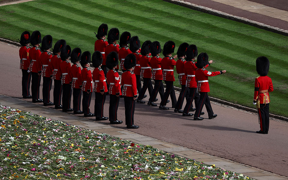 Βασίλισσα Ελισάβετ: Λαμπρή τελετή για το ύστατο χαίρε-11