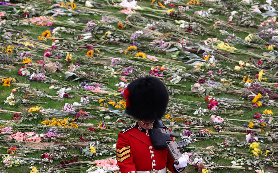 Βασίλισσα Ελισάβετ: Λαμπρή τελετή για το ύστατο χαίρε-21