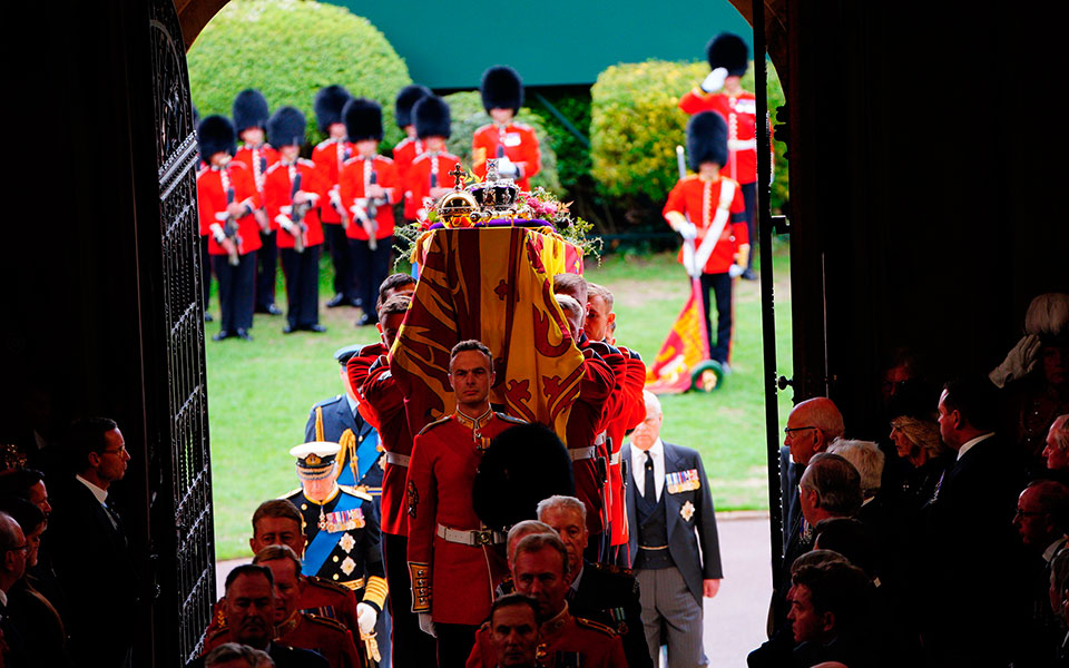 Βασίλισσα Ελισάβετ: Λαμπρή τελετή για το ύστατο χαίρε-15