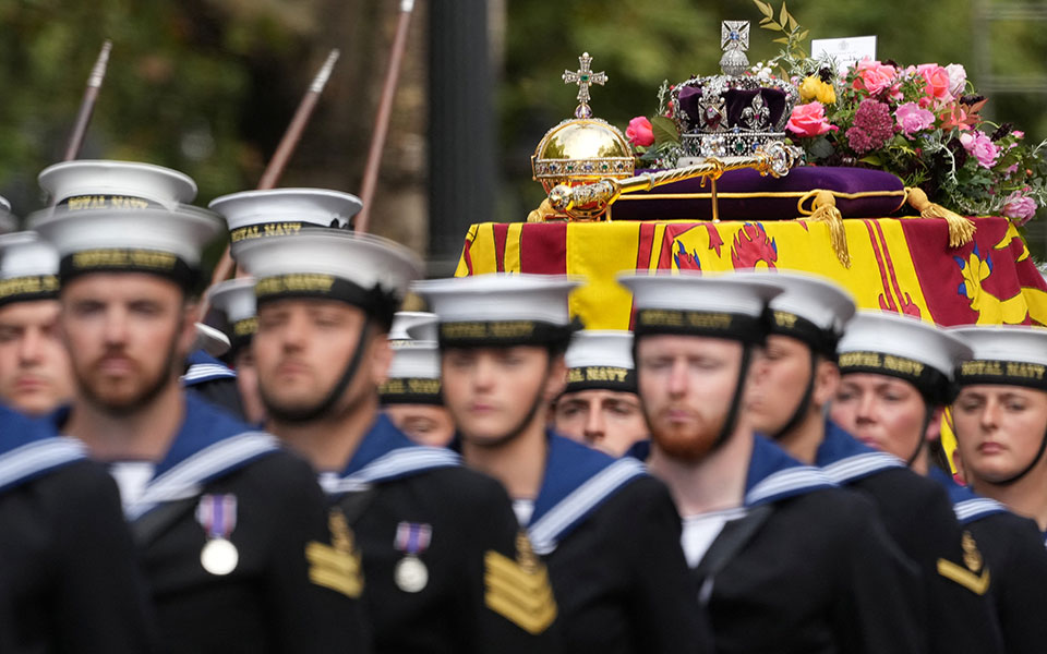Βασίλισσα Ελισάβετ: Λαμπρή τελετή για το ύστατο χαίρε-26