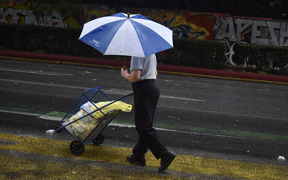 καιρός-τοπικές-βροχές-και-σποραδικές-562056709
