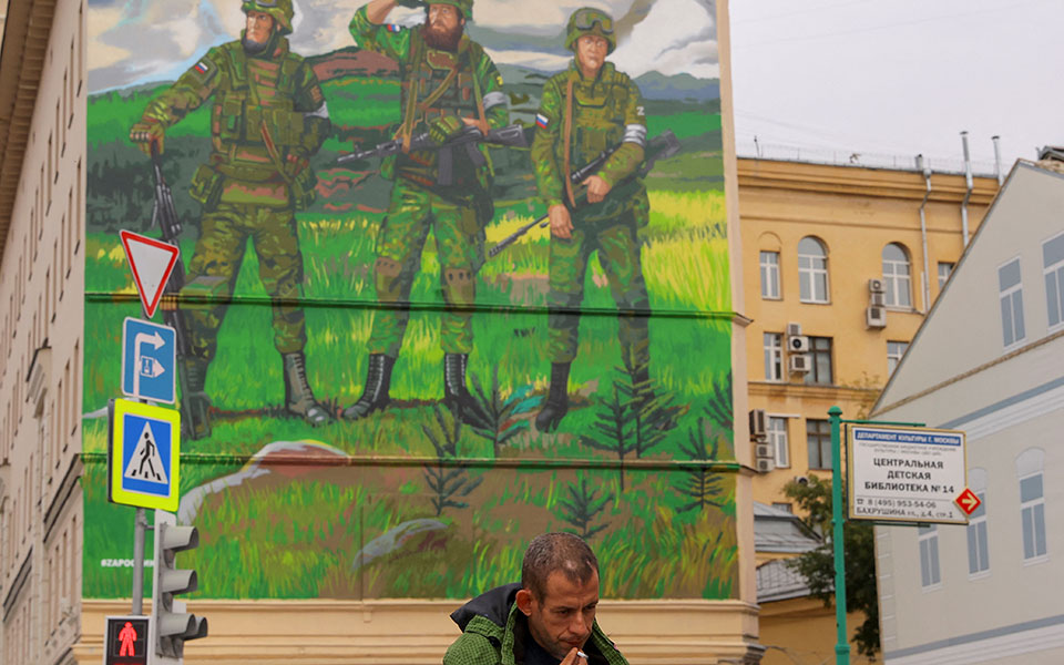 ρωσία-φάρσα-στον-γιο-του-πεσκόφ-τον-κ-562055176