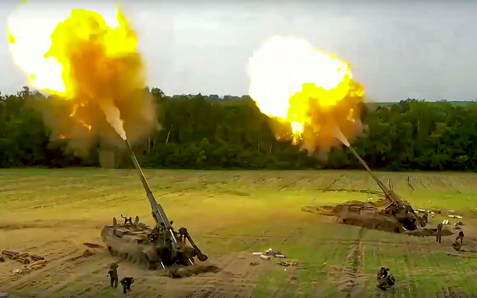 nyt-η-ρωσία-αγοράζει-πολεμοφόδια-πυροβο-562029979