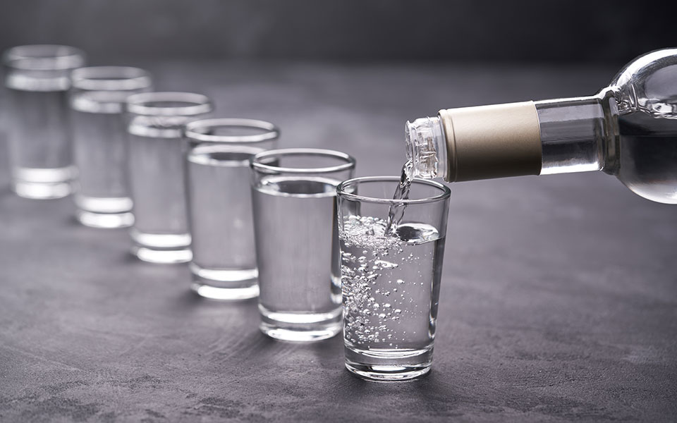 ααδε-ανακαλείται-ρωσική-βότκα-562065847