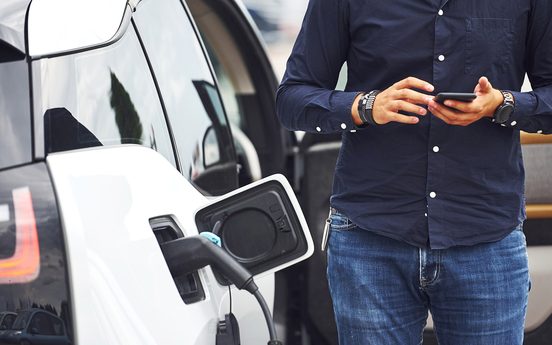 αυξήθηκαν-κατά-238-οι-συζητήσεις-για-τα-η-562058098