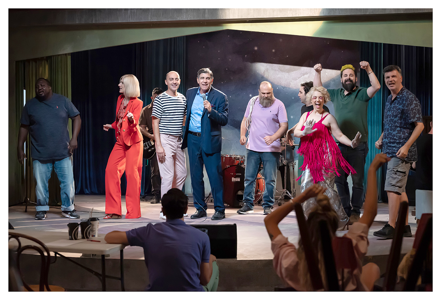 «Τα Νούμερα»: Τι κρατάμε από την πρεμιέρα της νέας σειράς του Φοίβου Δεληβοριά-1