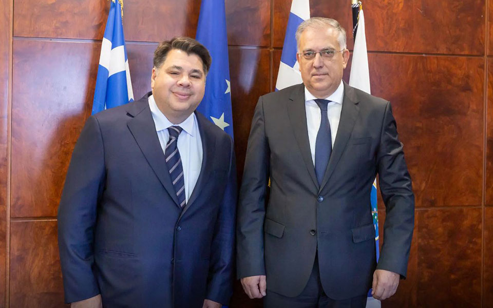 ο-τάκης-θεοδωρικάκος-ενημέρωσε-τον-πρ-562066489