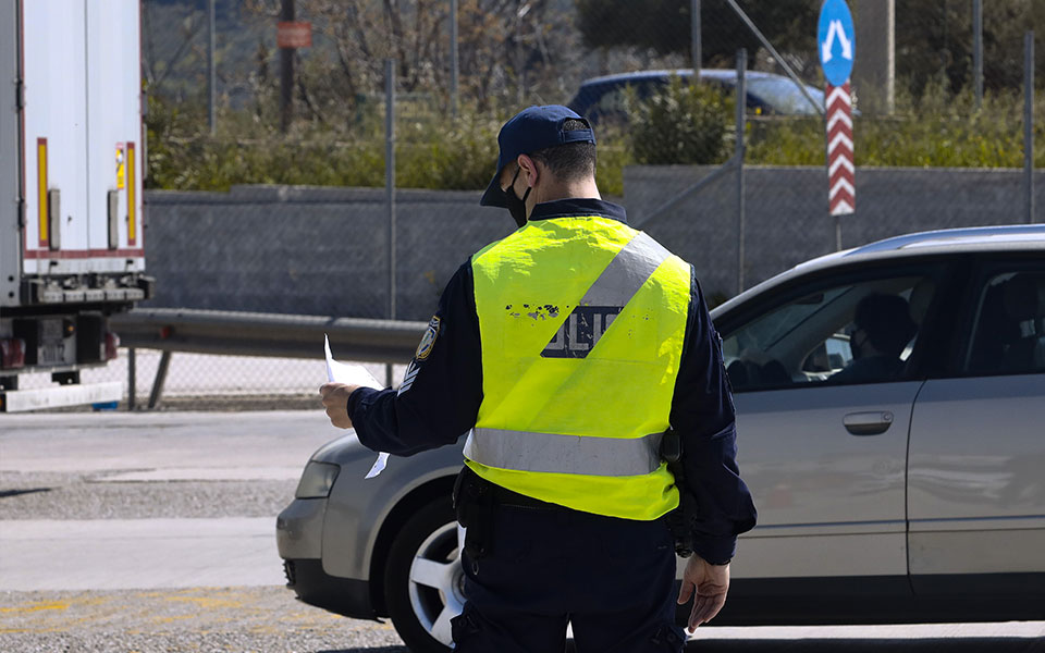σε-20-251-ανήλθαν-οι-τροχονομικές-παραβάσε-562039318