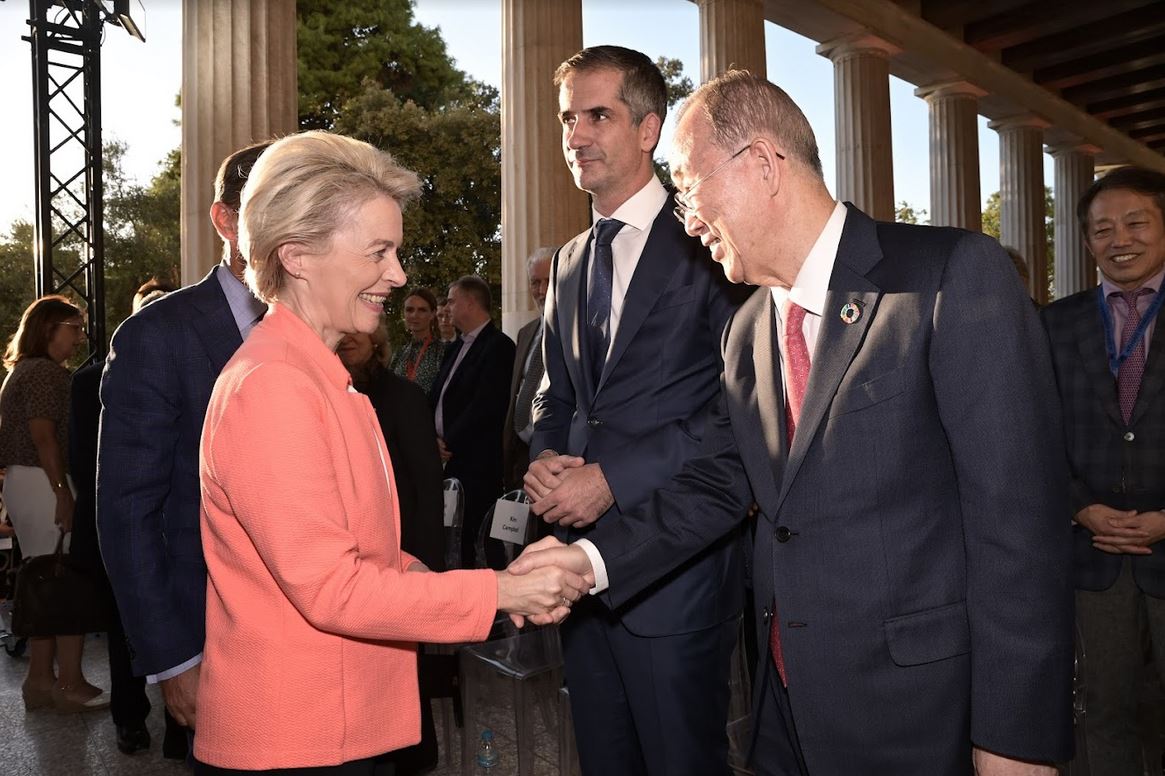 Athens Democracy Forum: Η μάχη της Δημοκρατίας απέναντι στον αυταρχισμό – Το μήνυμα της Ούρσουλα φον ντερ Λάιεν-2