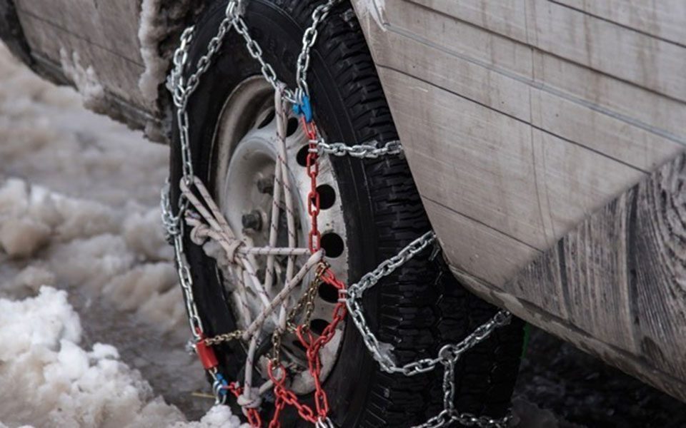 τι-ισχύει-με-τις-αντιολισθητικές-αλυσ-562070407