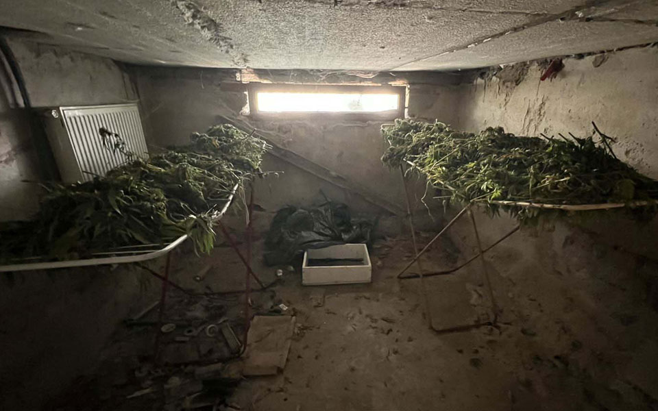 θεσσαλονίκη-χειροπέδες-σε-44χρονο-που-δ-562046710