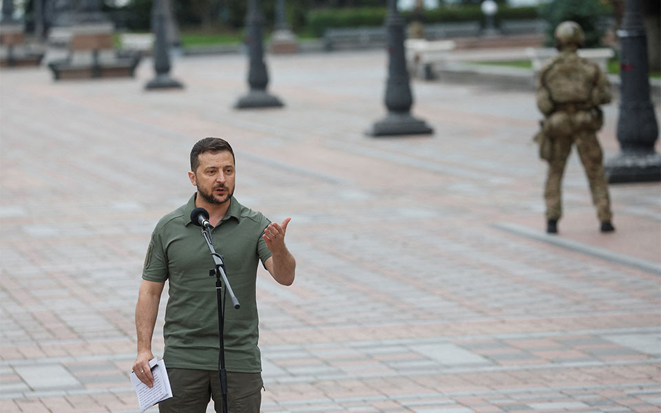 ρωσική-βουλή-υπό-εξέταση-να-κληθεί-για-562045516