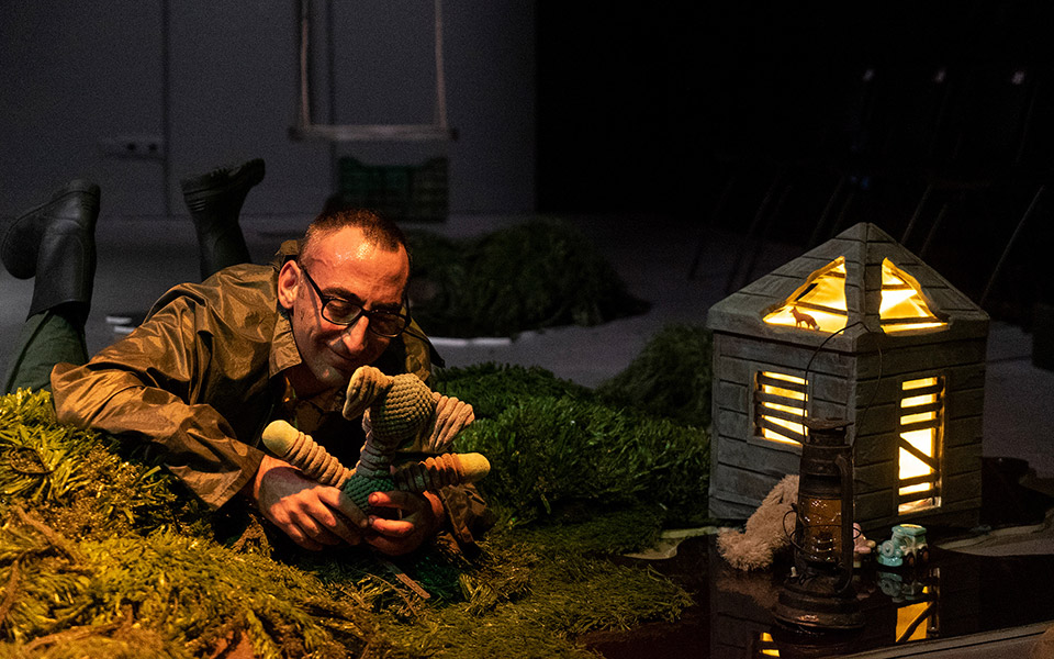 κθβε-οι-αλεπούδες-της-ντων-κινγκ-στο-562089904