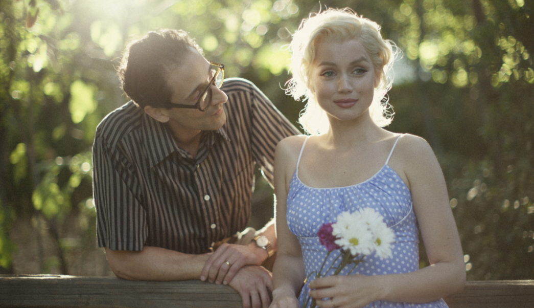 «Blonde»: Τρεις ώρες φαγούρα με ολίγη από Μέριλιν Μονρό-3