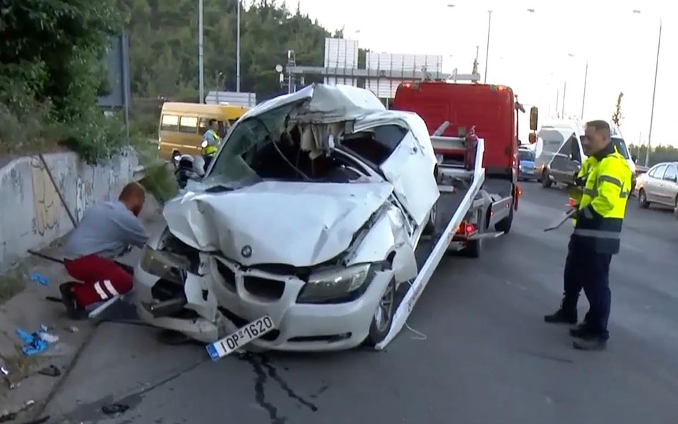 θεσσαλονίκη-τροχαίο-με-δύο-τραυματίε-562080706